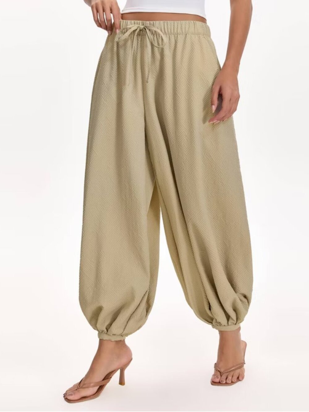 Women's Mid-Rise Drawstring Balloon Pants - A New Day Beige Check XL